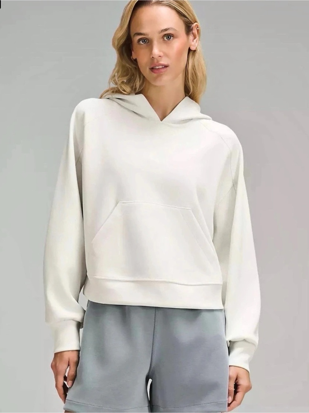 lululemon softstreme hoodie | Bone | size 6